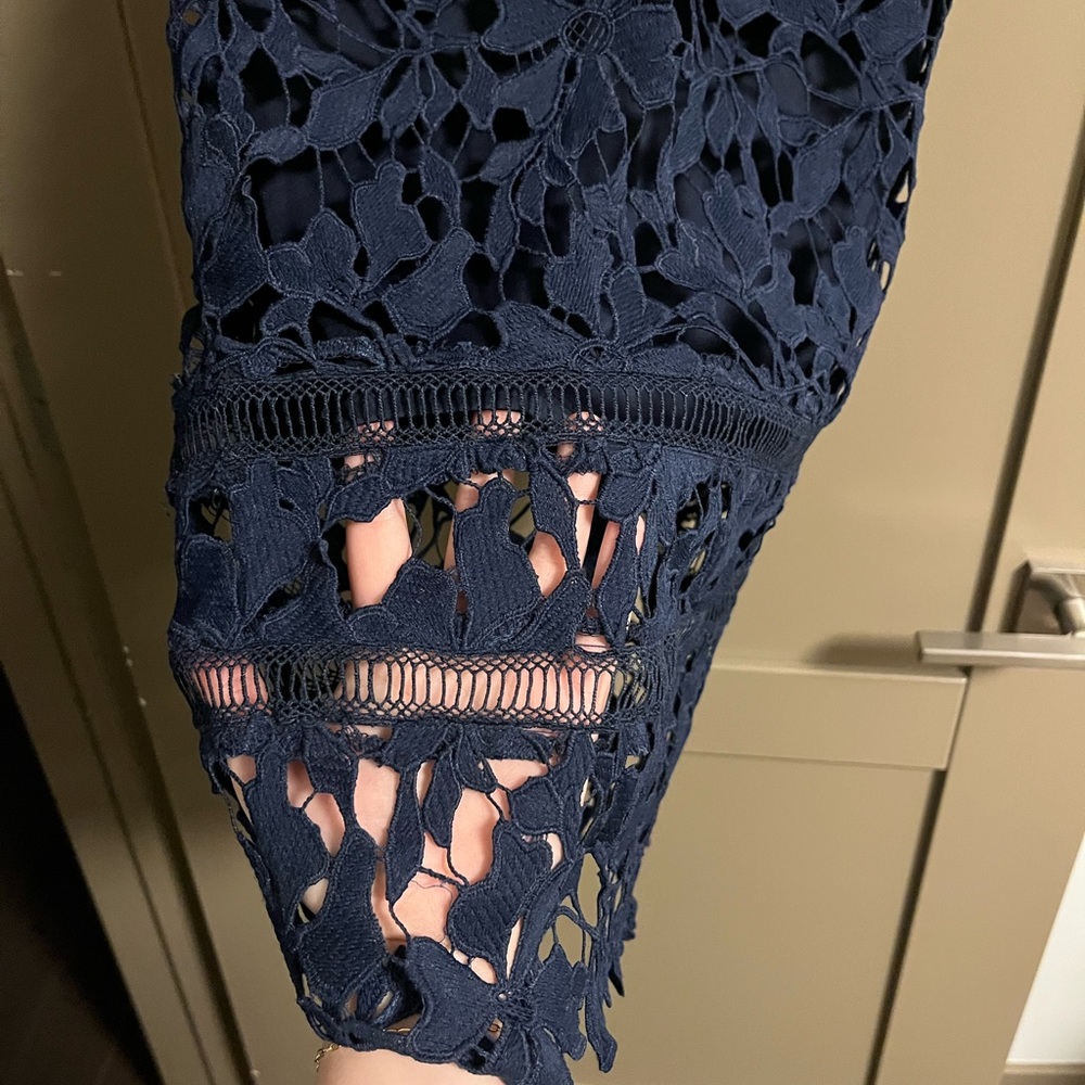 Astr Midnight Blue Lace Dress - Picture 6 of 9